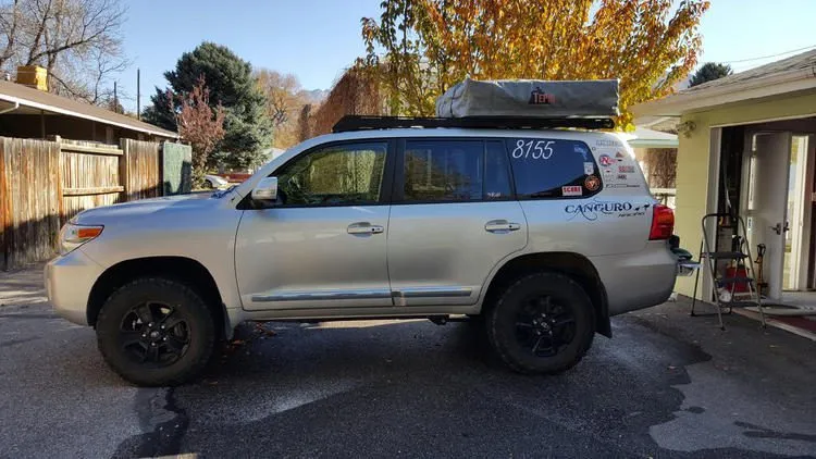 200 Series Land Cruiser Prinsu Roof Rack
