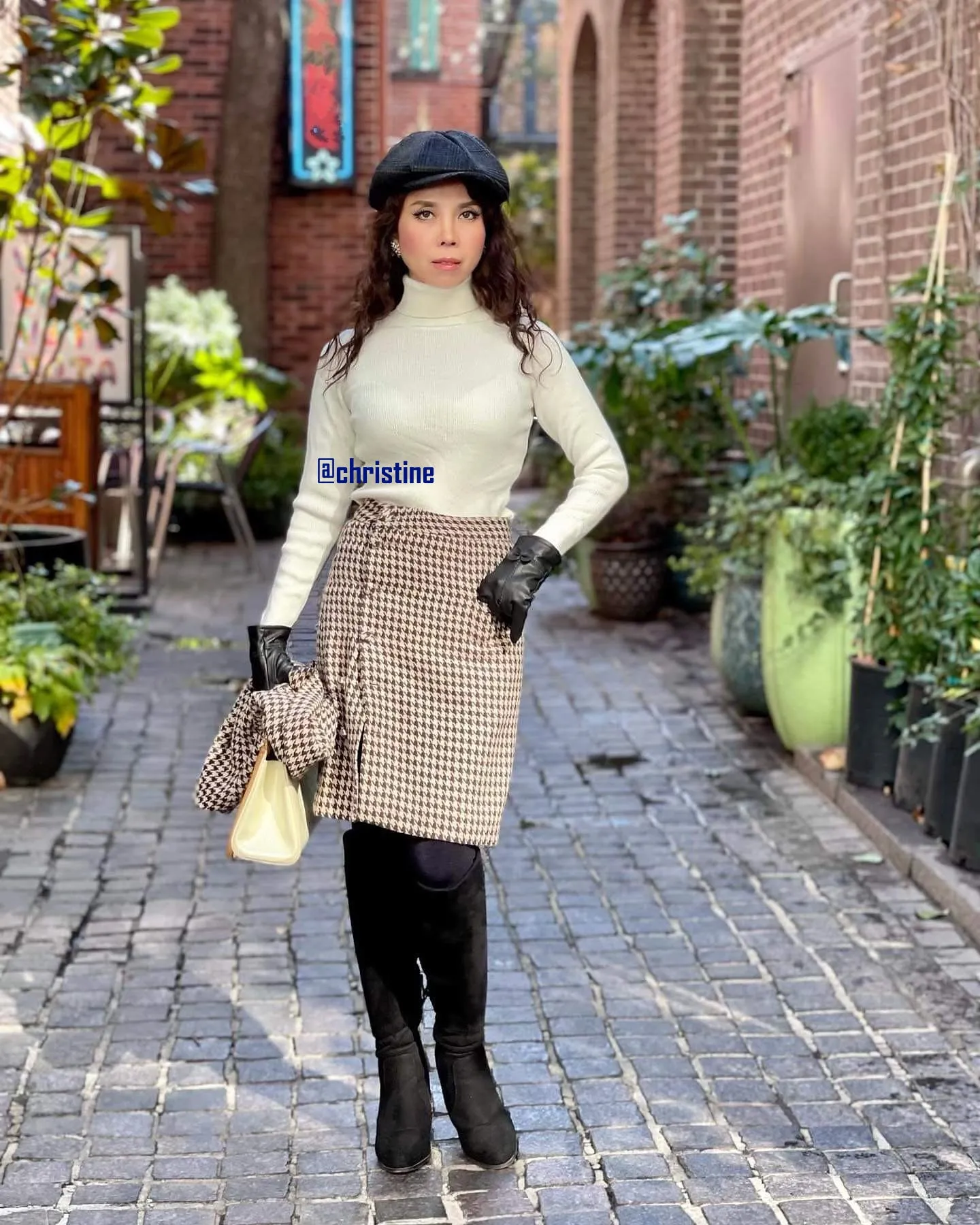 Liz Skirt with waist coat in Tweed Hounds Tooths Brown