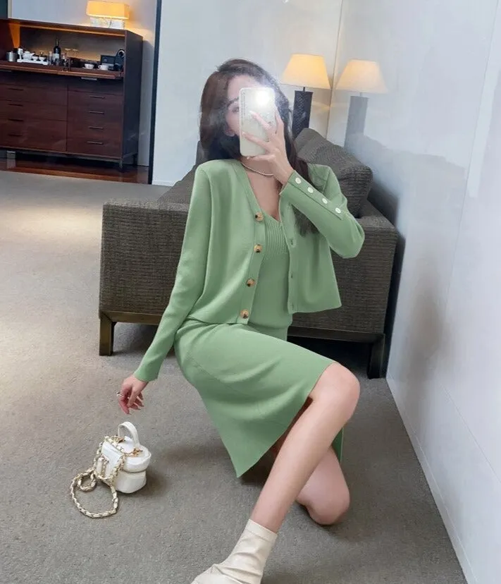 Outfit-Set: Knee-Length Dress   Button-Down Cardigan