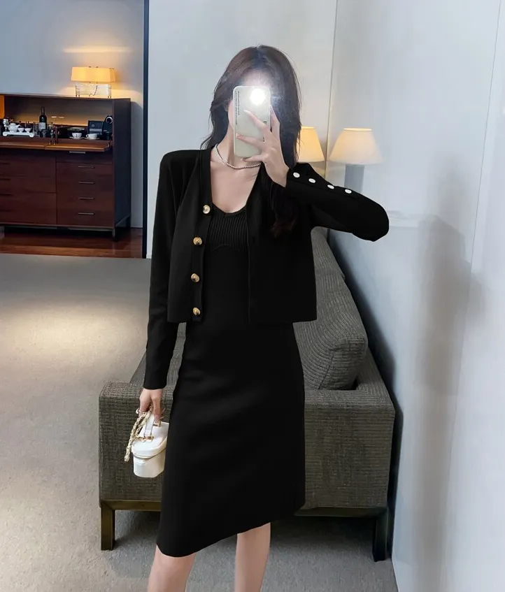 Outfit-Set: Knee-Length Dress   Button-Down Cardigan