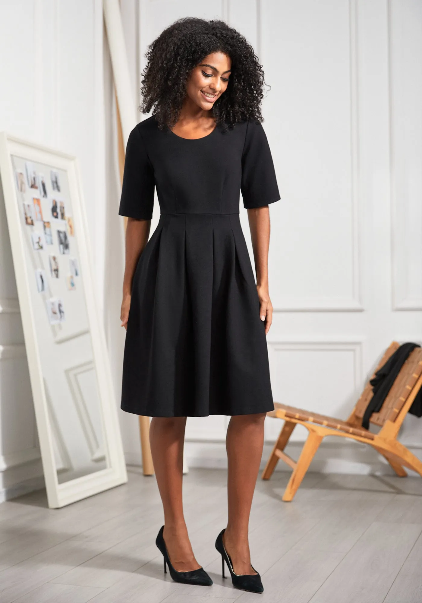 Sculpt & Sway Scoop Neck Dress (Black)